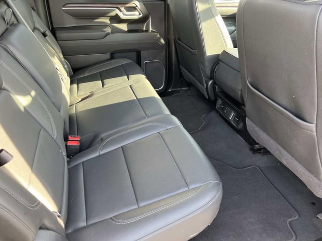 Used 2025 GMC Sierra 1500 SLT AWD/4WD image 19