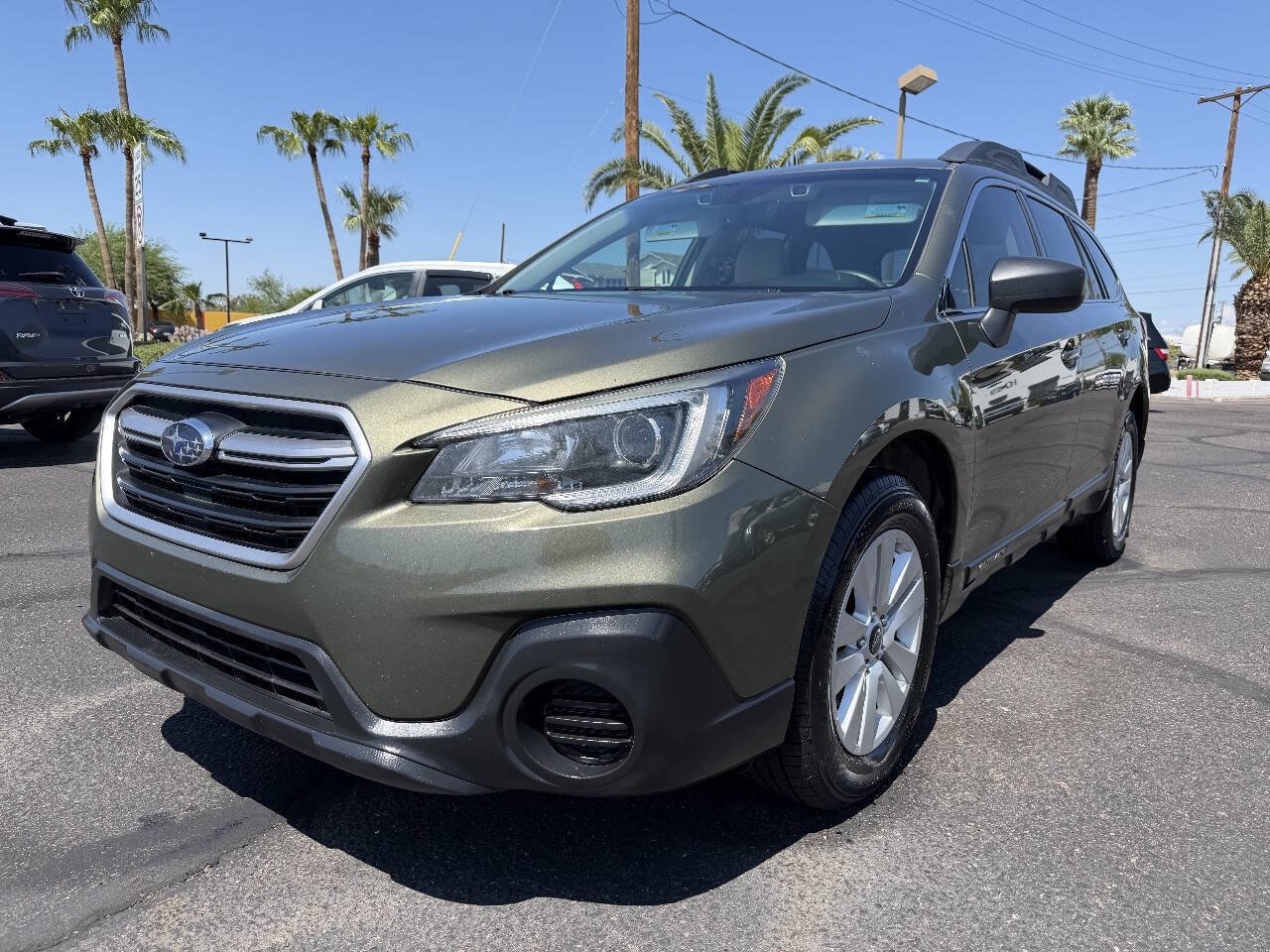 Used 2019 Subaru Outback 2.5i AWD/4WD image 2