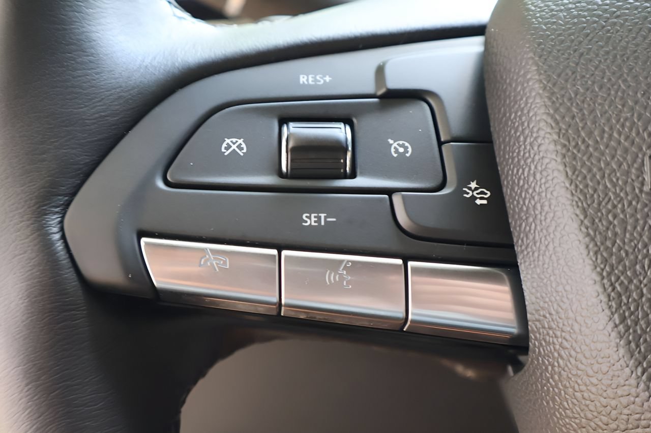 Certified 2025 Cadillac XT4 Premium Luxury w/ Technology Package FWD image 23