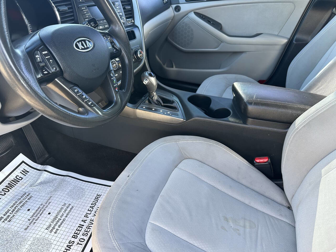 Used 2011 Kia Optima LX image 3