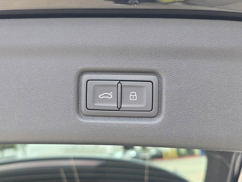 New 2027 Audi Q6 e-tron Premium Plus AWD/4WD image 13