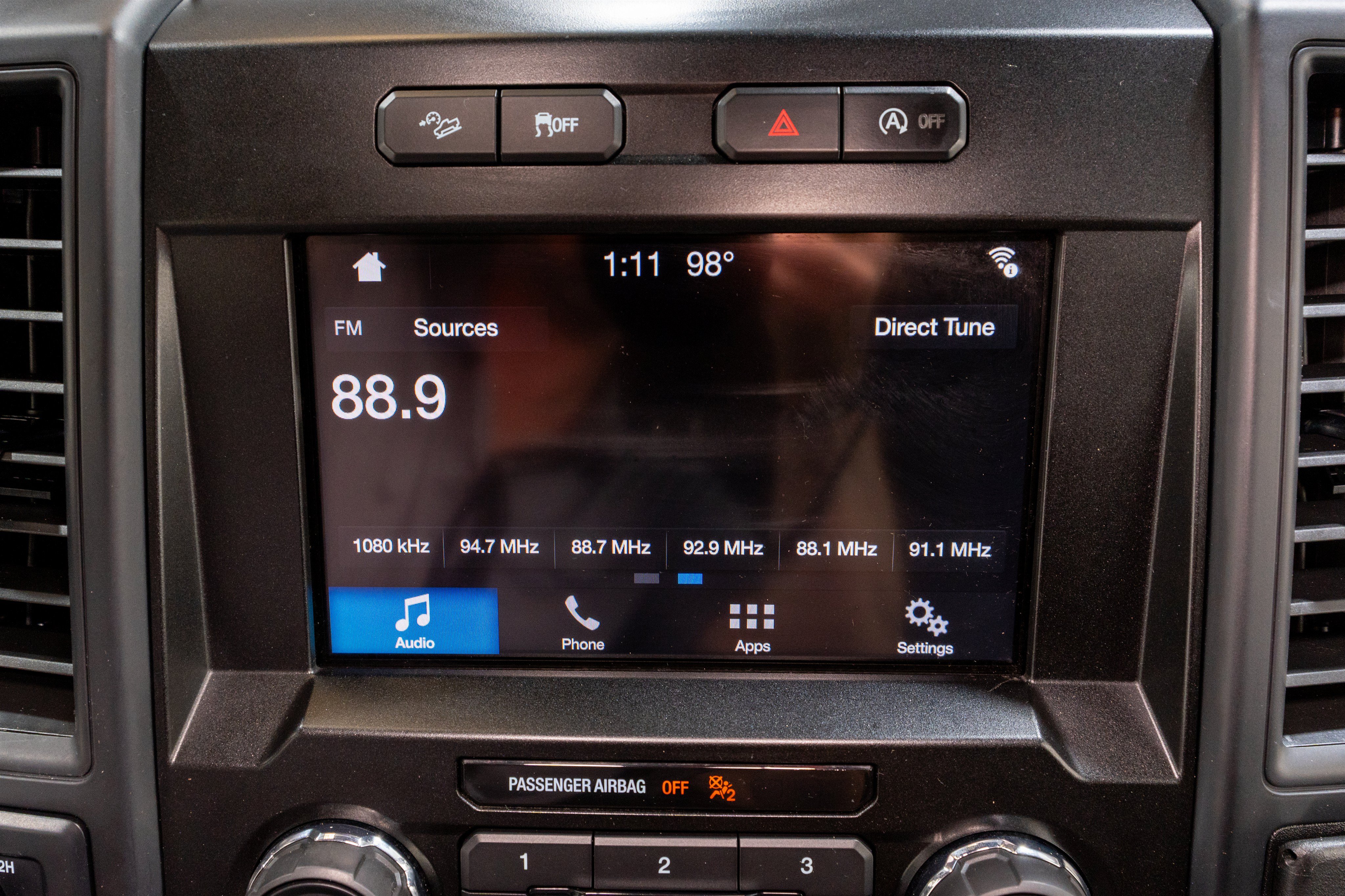 Used 2019 Ford F150 XL w/ Equipment Group 101A Mid AWD/4WD image 16