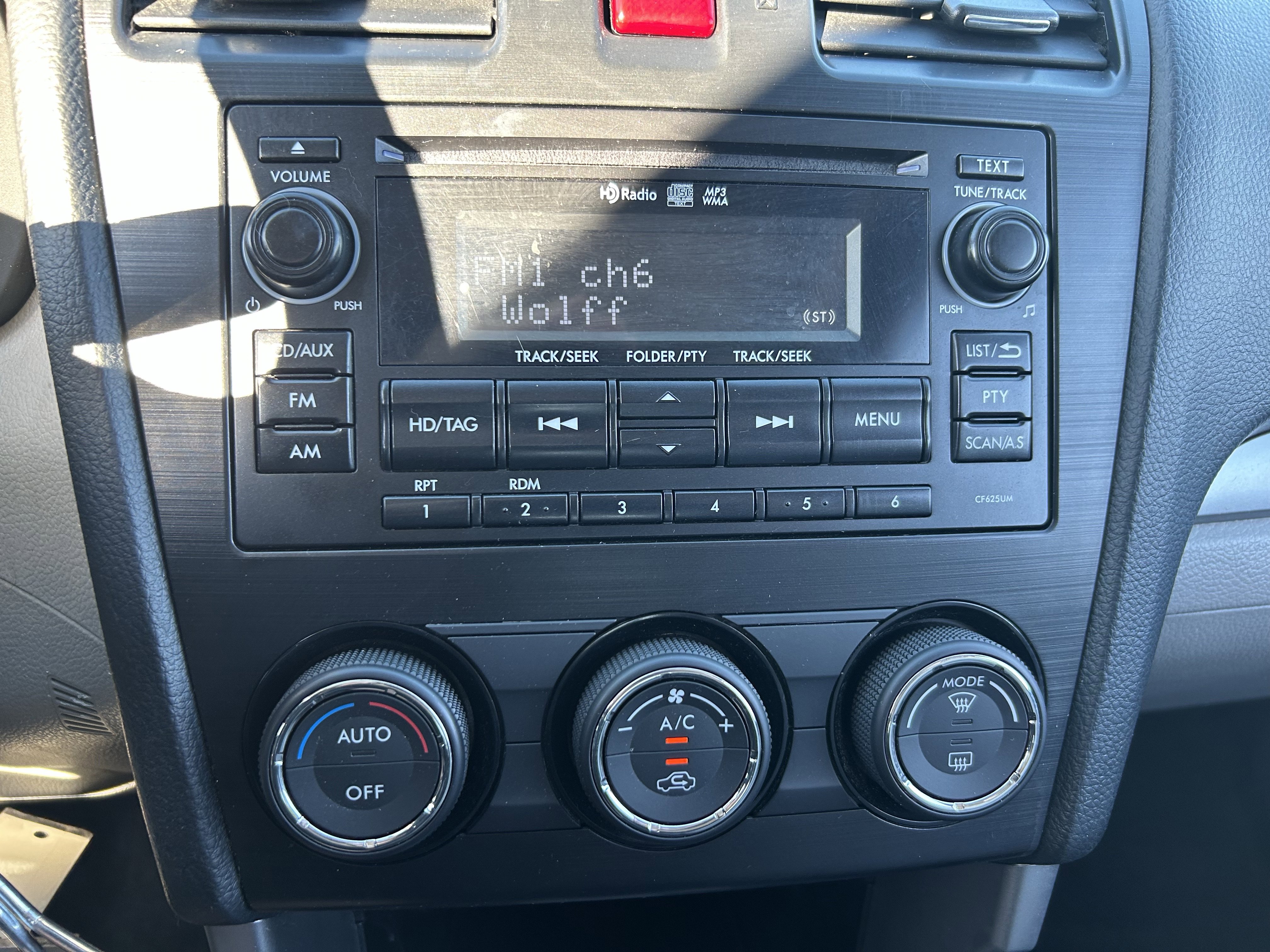 Used 2014 Subaru Forester 2.5i Limited AWD/4WD image 13