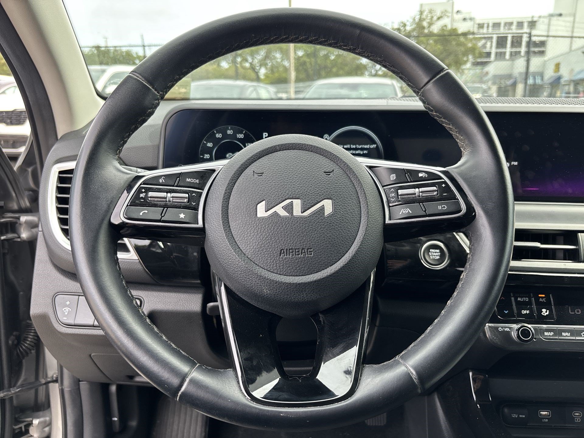Used 2024 Kia Seltos S FWD image 11