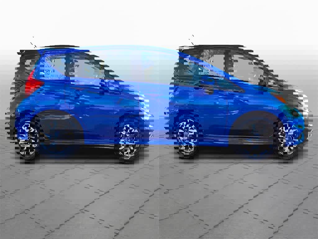 Used 2015 Nissan Versa Note SR w/ SR Convenience Package image 25