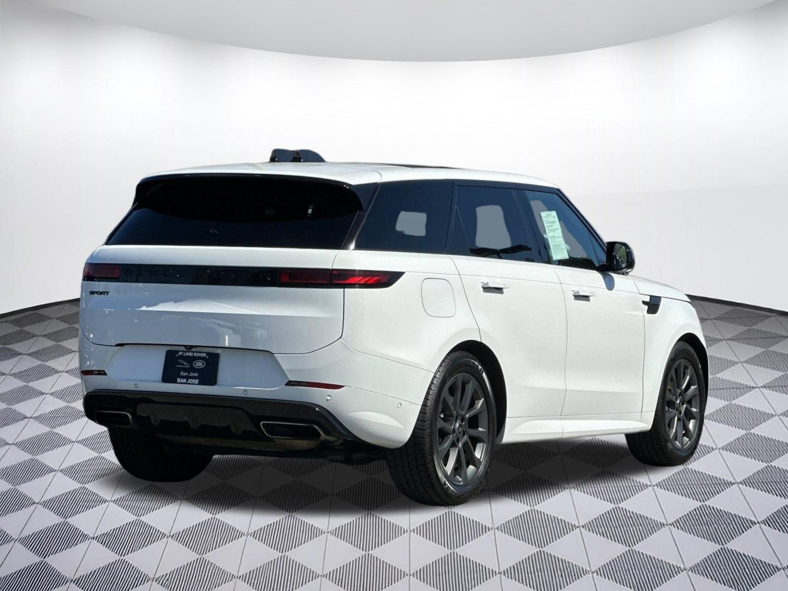 Certified 2024 Land Rover Range Rover Sport Dynamic SE AWD/4WD image 8