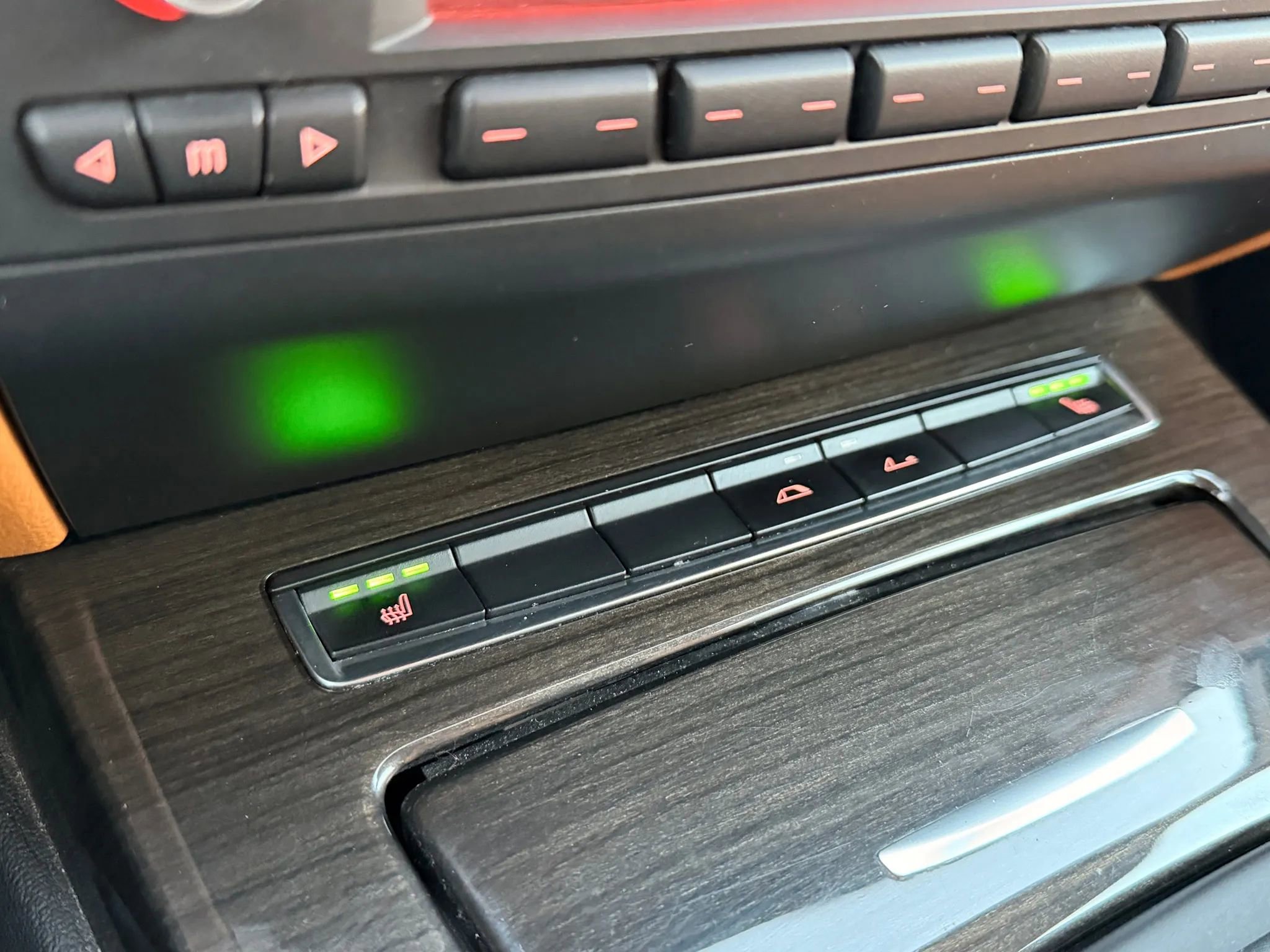 Used 2014 BMW Z4 sDrive28i RWD image 25