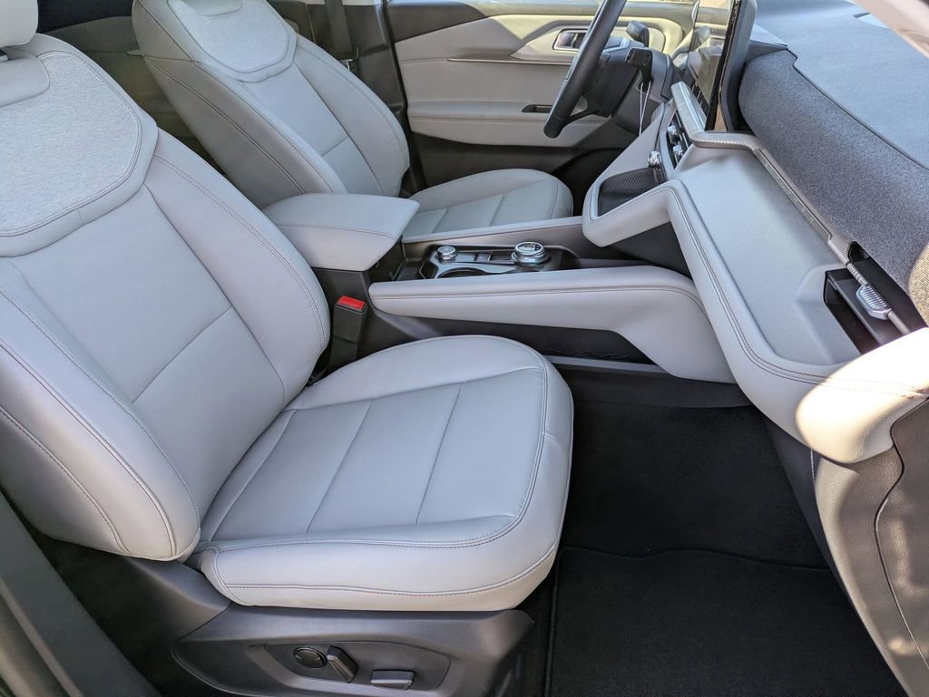 New 2026 Ford Explorer Active w/ Active Comfort Package image 21