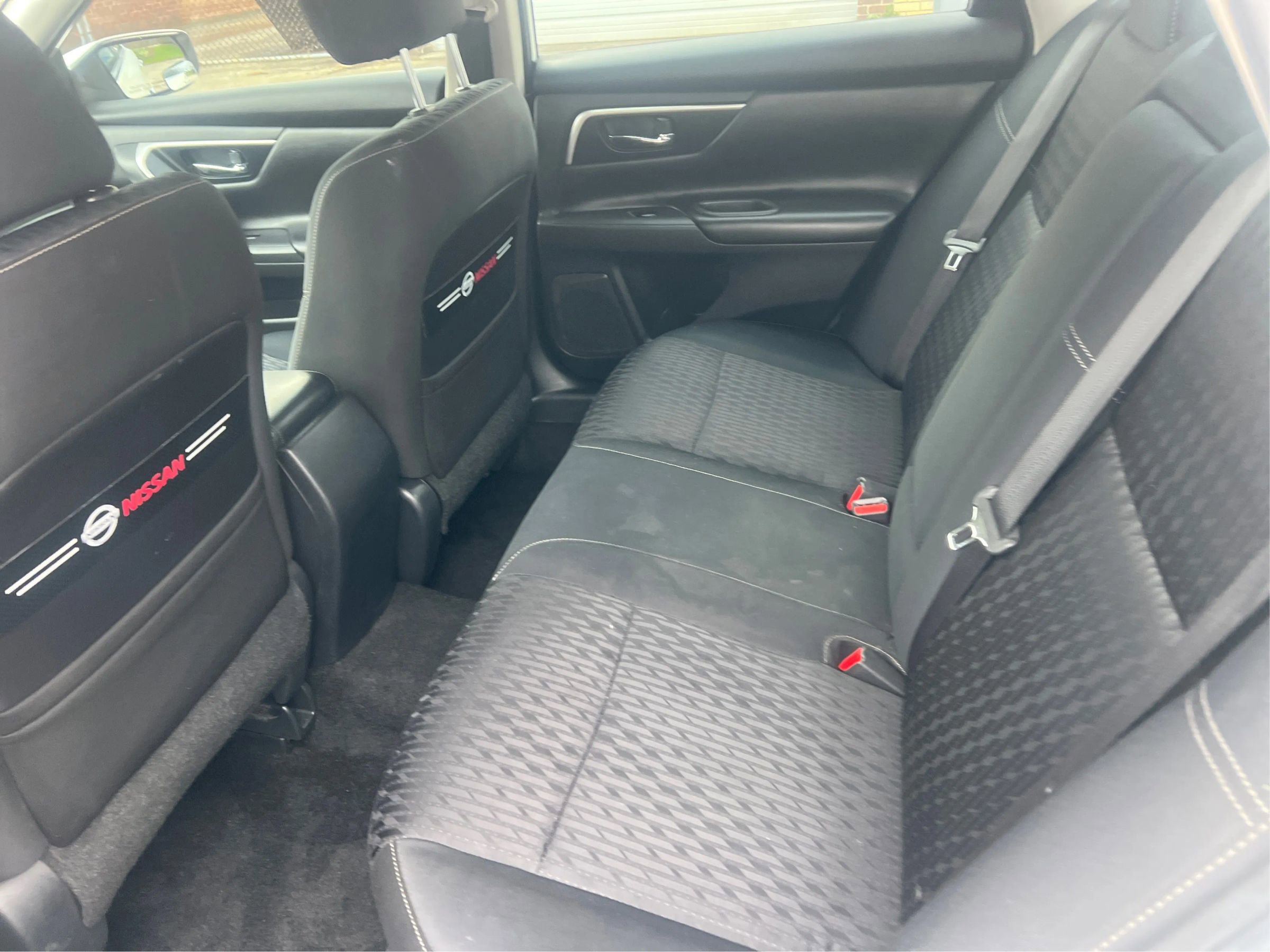 Used 2018 Nissan Altima 2.5 SV FWD image 11