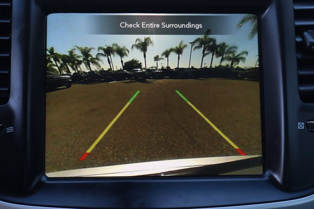Used 2023 Chrysler 300 Touring w/ Sport Appearance Package RWD image 29