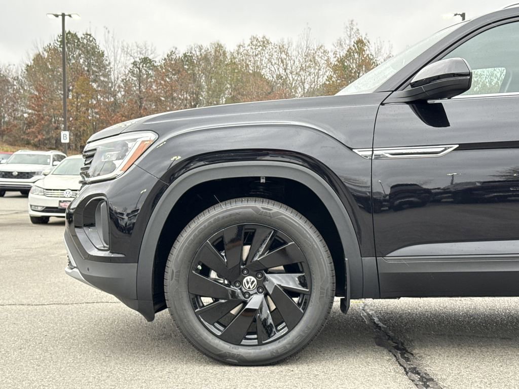 New 2026 Volkswagen Atlas Cross Sport SE image 9