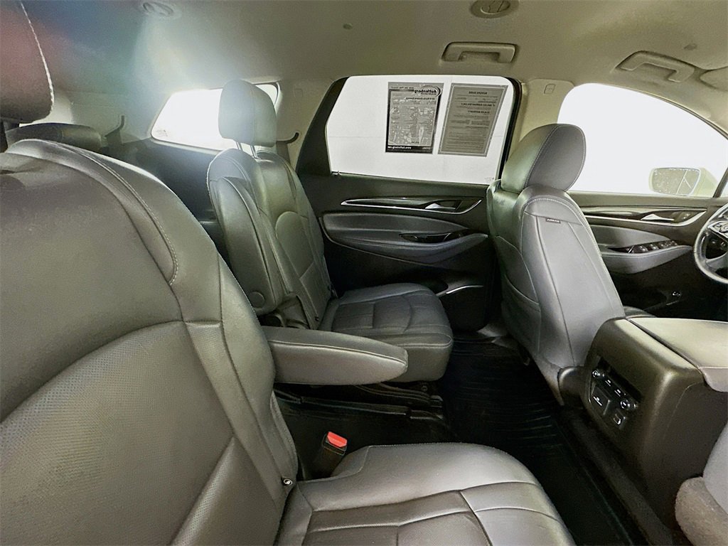 Used 2019 Buick Enclave Essence image 28