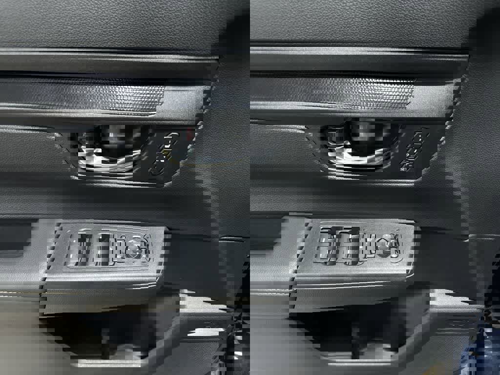 Used 2025 Honda CR-V Sport-L image 22