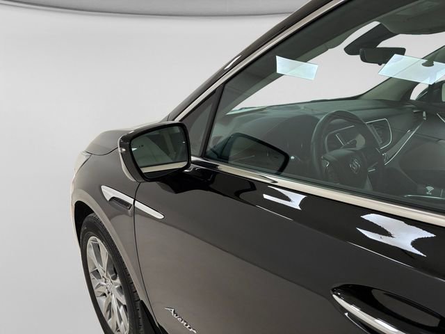 Used 2024 Buick Enclave Avenir w/ Avenir Technology Package image 10