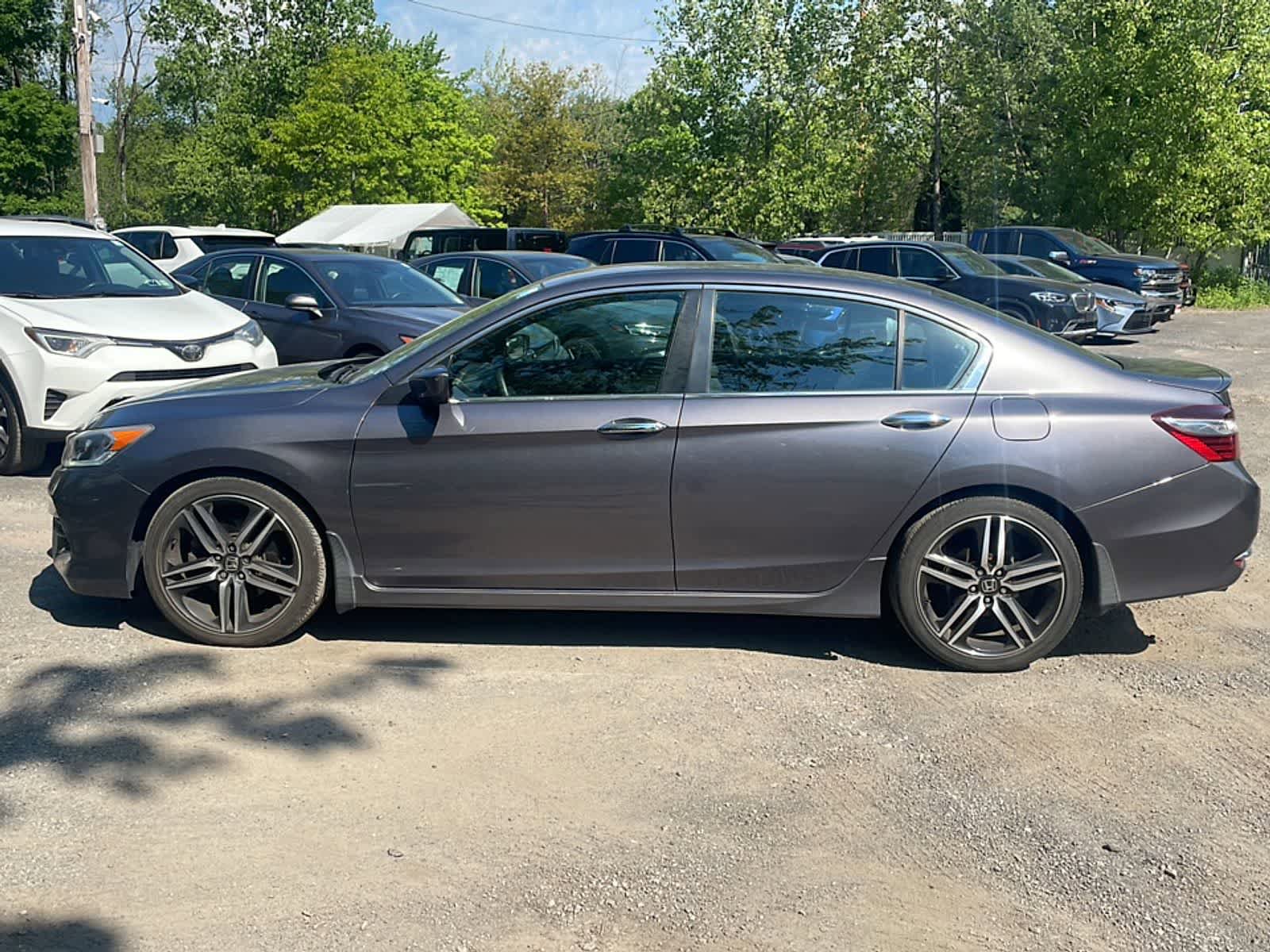 Used 2017 Honda Accord Sport image 4
