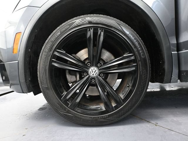 Used 2019 Volkswagen Tiguan SEL Premium R-Line FWD image 16