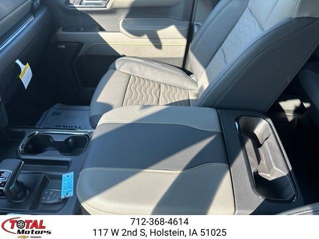 New 2026 Chevrolet Silverado 1500 ZR2 w/ Dark Appearance Package AWD/4WD image 30