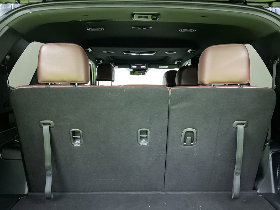 Used 2023 Kia Telluride EX w/ EX Captain's Chair Package image 28