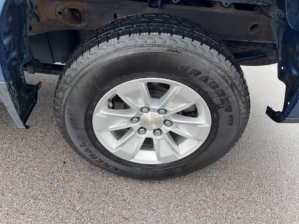 Used 2024 Chevrolet Silverado 1500 LT AWD/4WD image 14