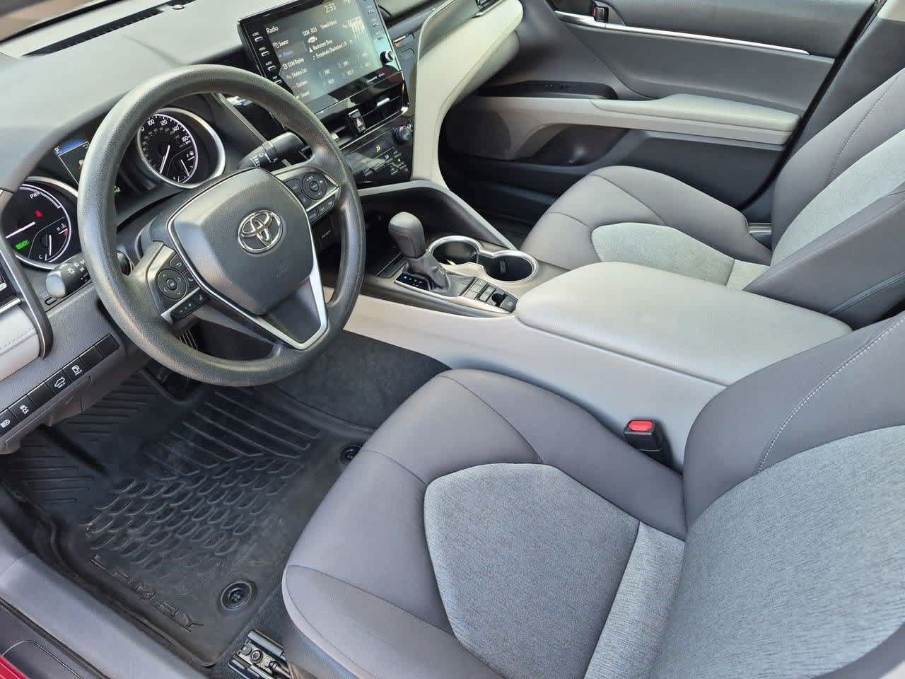 Used 2022 Toyota Camry LE w/ Audio Upgrade Package FWD image 2