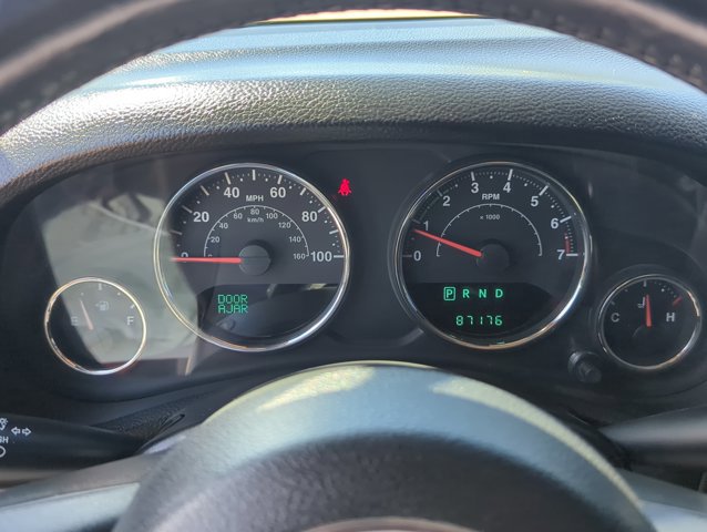 Used 2014 Jeep Wrangler Sport w/ Quick Order Package 24S AWD/4WD image 18