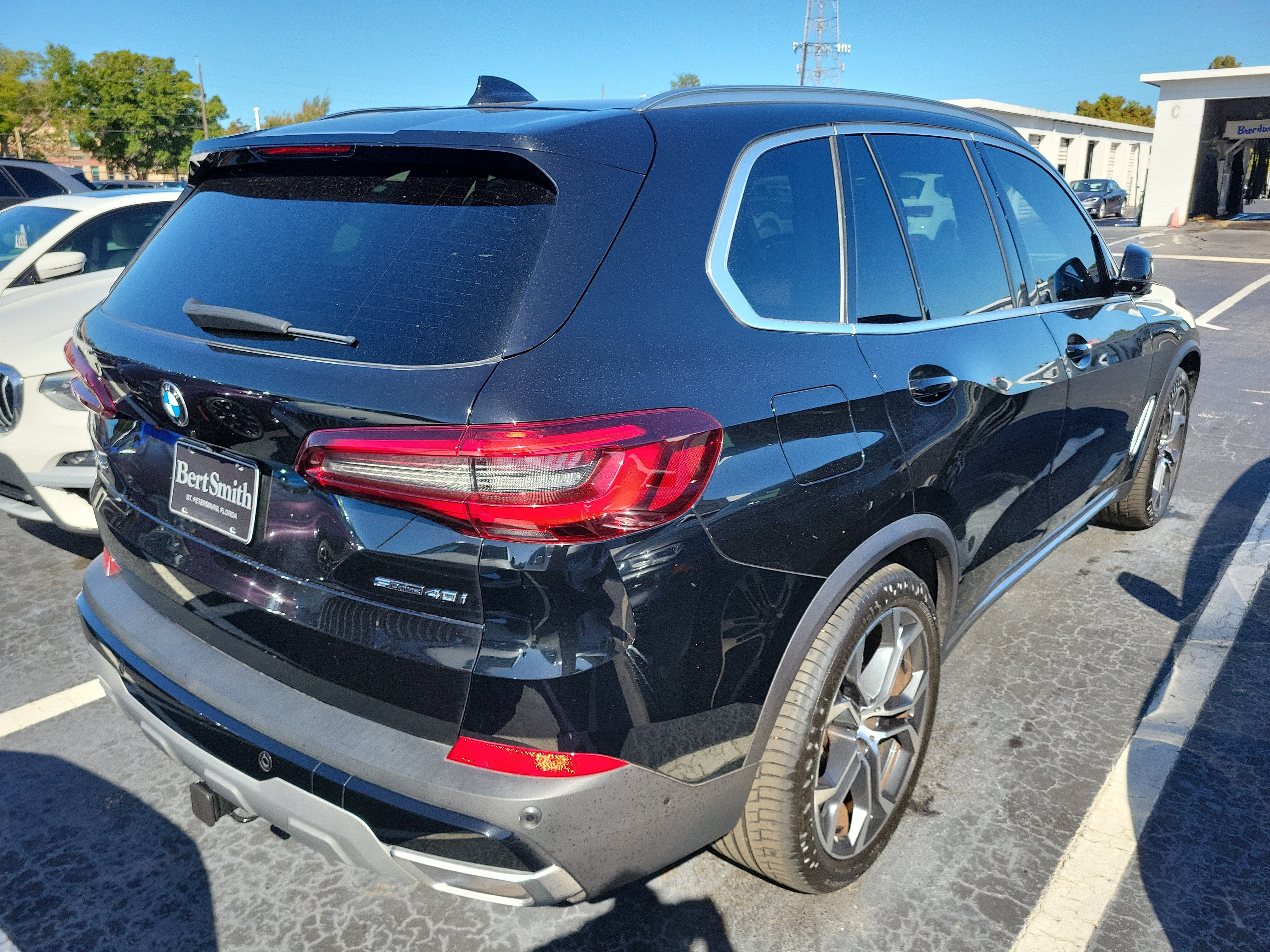 Used 2022 BMW X5 sDrive40i w/ Premium Package RWD image 3