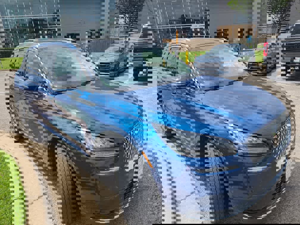 Used 2020 Lincoln Corsair Reserve w/ Equipment Group 201A image 4