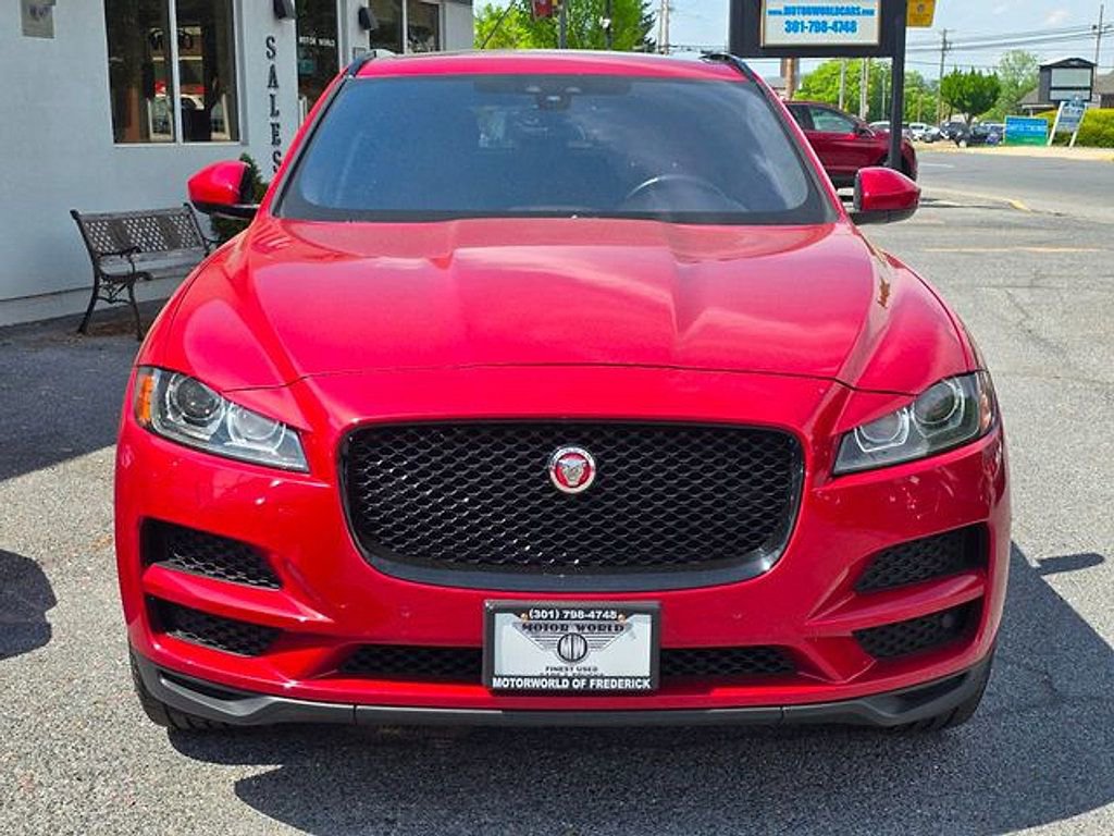 Used 2020 Jaguar F-PACE Premium image 4