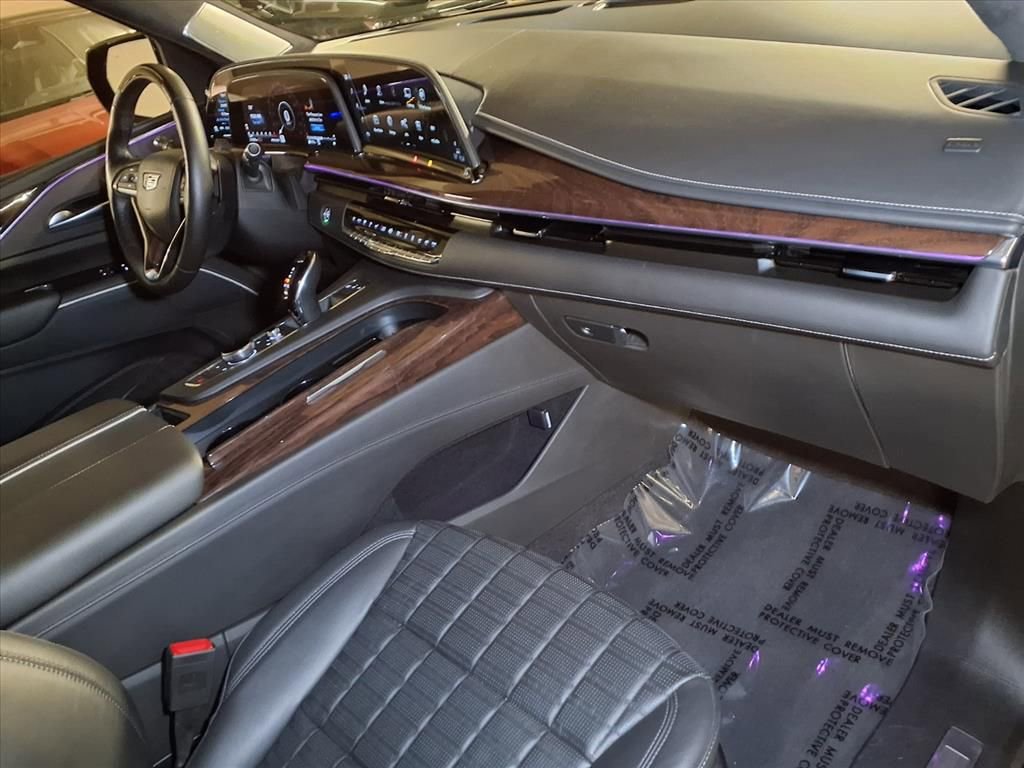 Used 2023 Cadillac Escalade Sport Platinum w/ LPO, ONYX Package image 25
