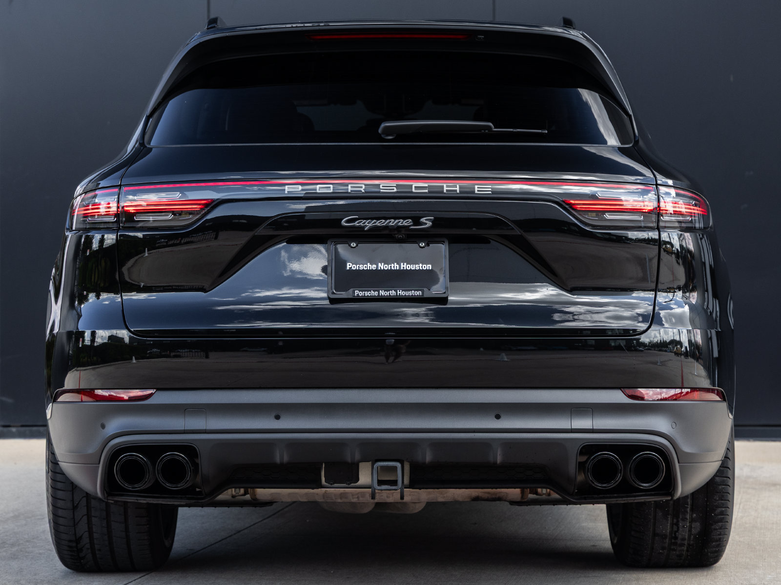 Certified 2023 Porsche Cayenne S Platinum AWD/4WD image 10