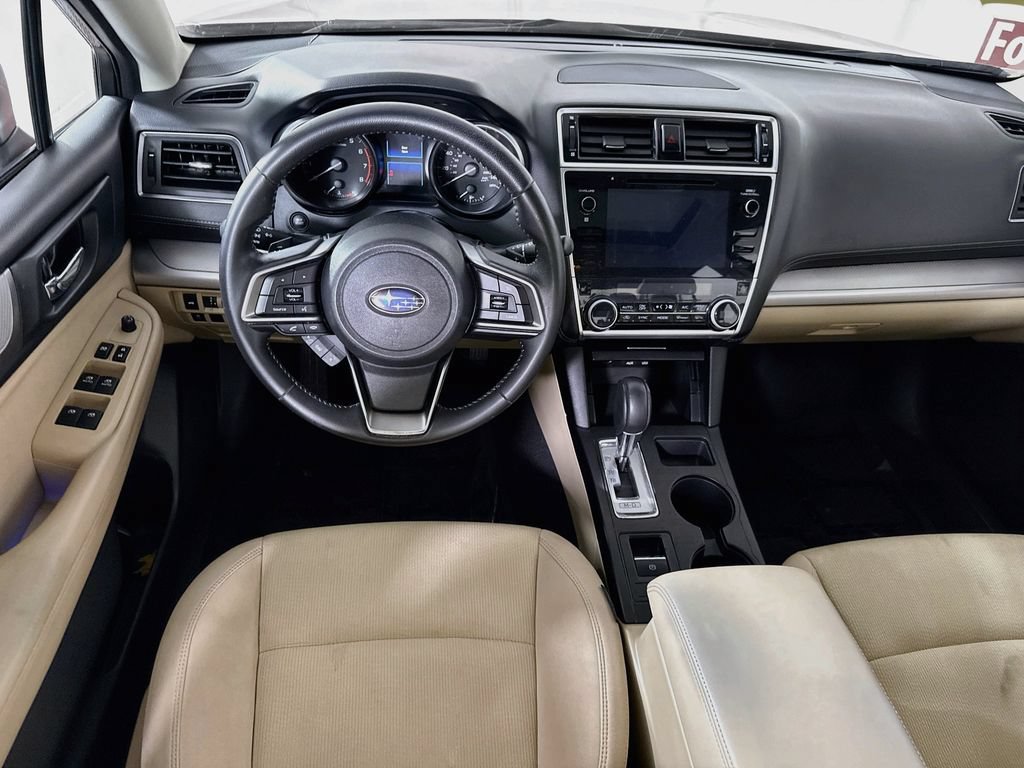 Used 2018 Subaru Legacy 2.5i Premium w/ Moonroof Package AWD/4WD image 3