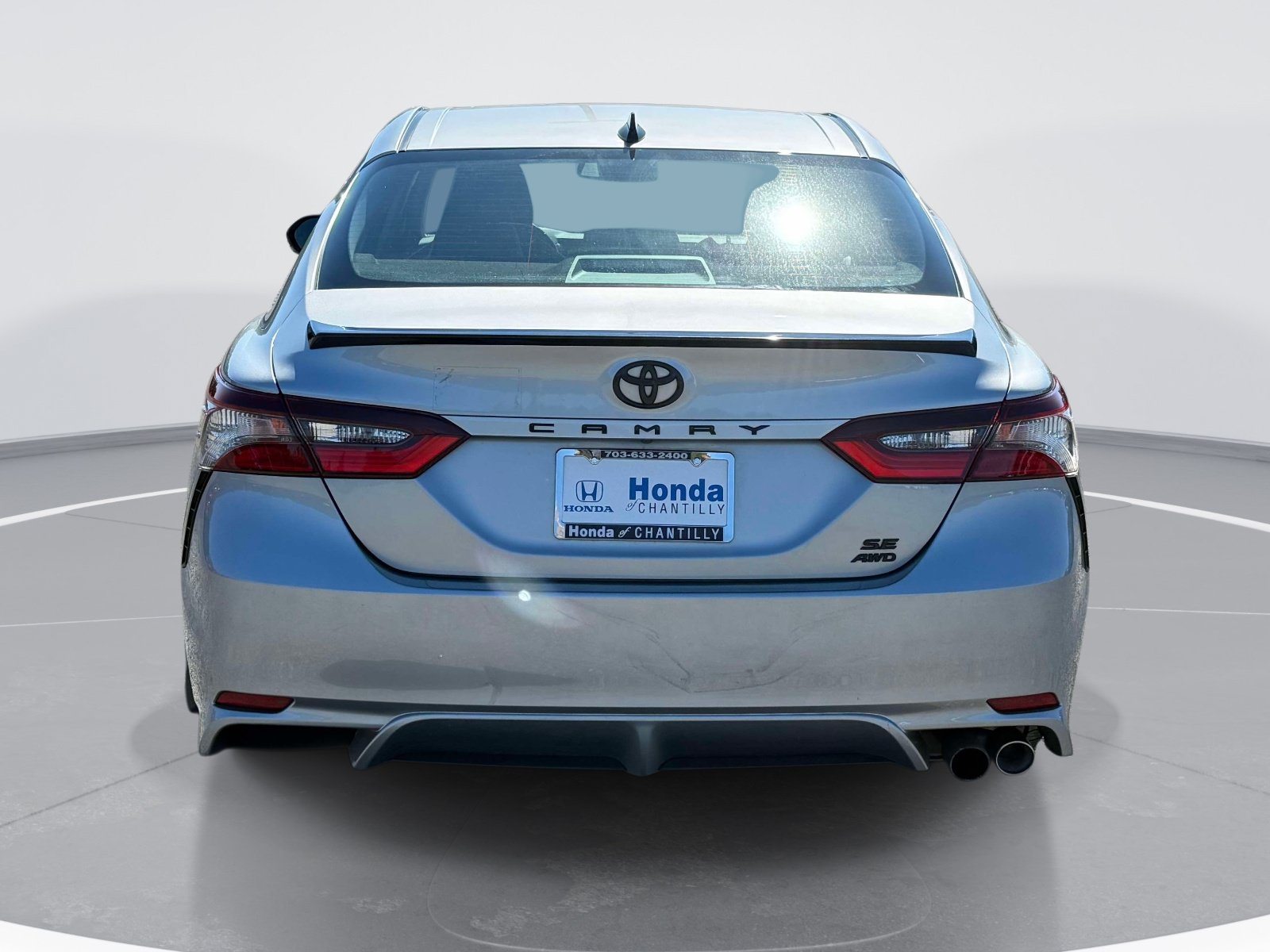 Used 2022 Toyota Camry SE w/ Convenience Package AWD/4WD image 3