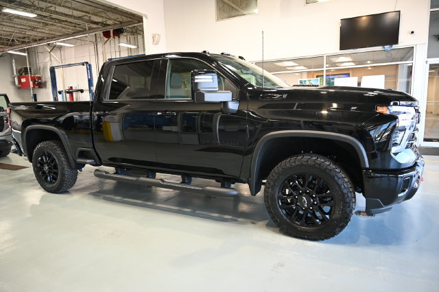New 2026 Chevrolet Silverado 2500 LTZ w/ Trail Boss Package AWD/4WD image 4