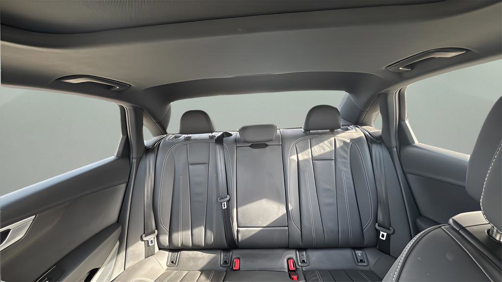 Used 2023 Audi A4 2.0T Premium w/ Convenience Package image 23