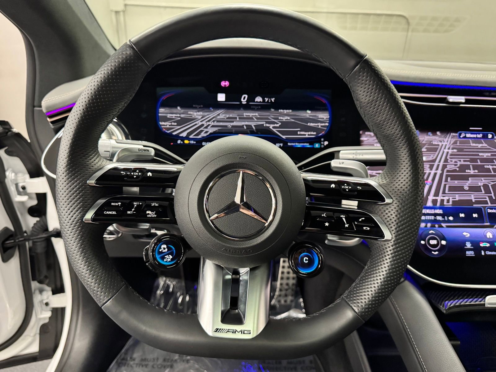 Used 2024 Mercedes-Benz EQS AMG 4MATIC image 32