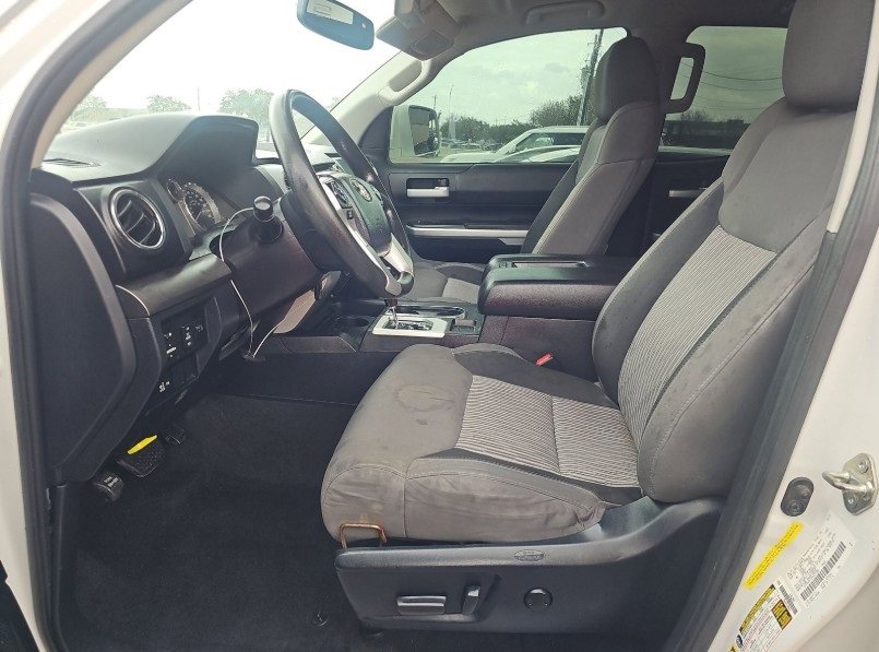 Used 2017 Toyota Tundra SR5 w/ SR5 Upgrade Package image 23