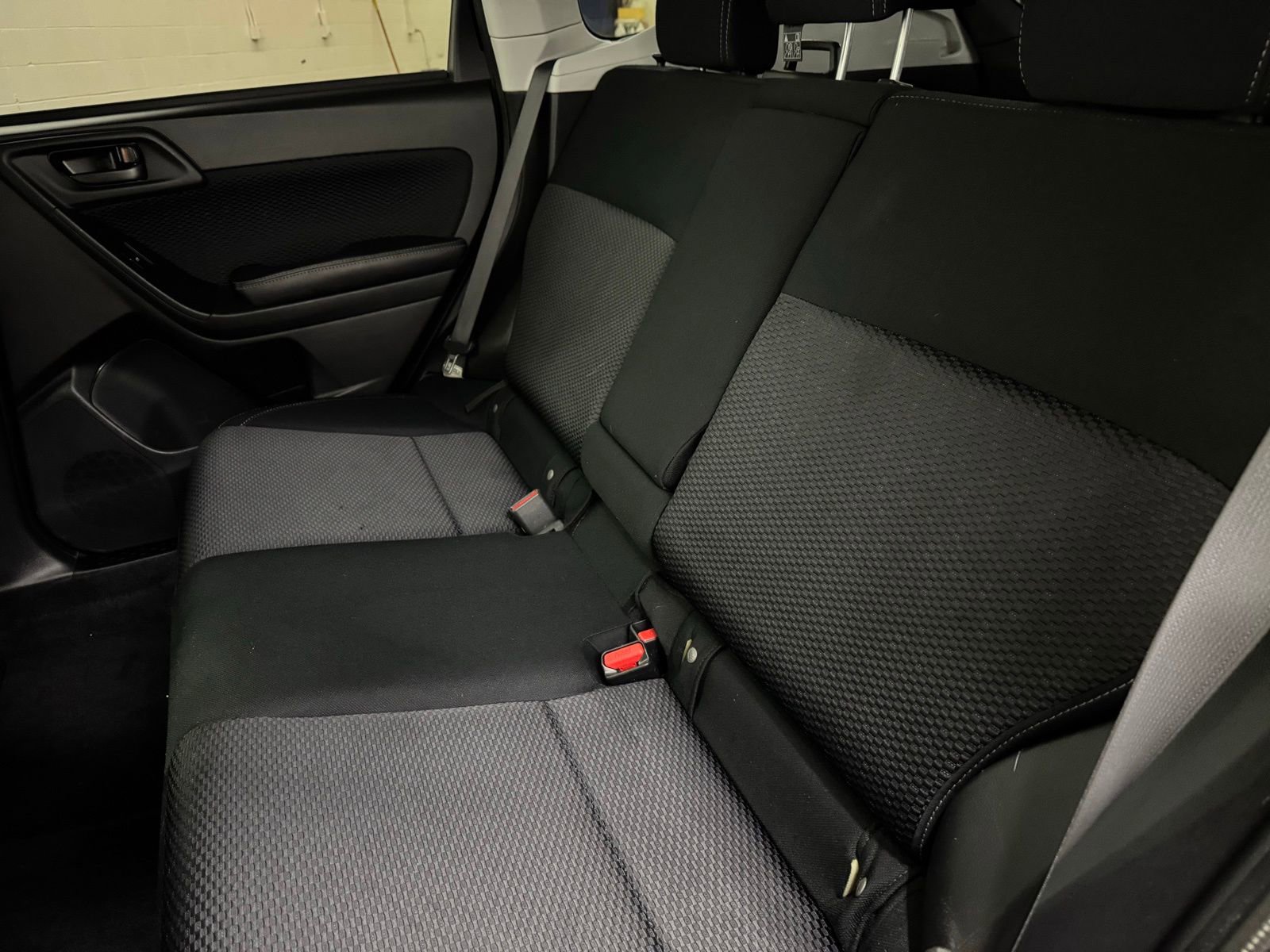 Used 2018 Subaru Forester 2.5i Premium w/ All-Weather Package image 11