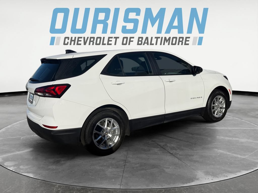 Used 2022 Chevrolet Equinox LS w/ Driver Confidence II Package FWD image 6