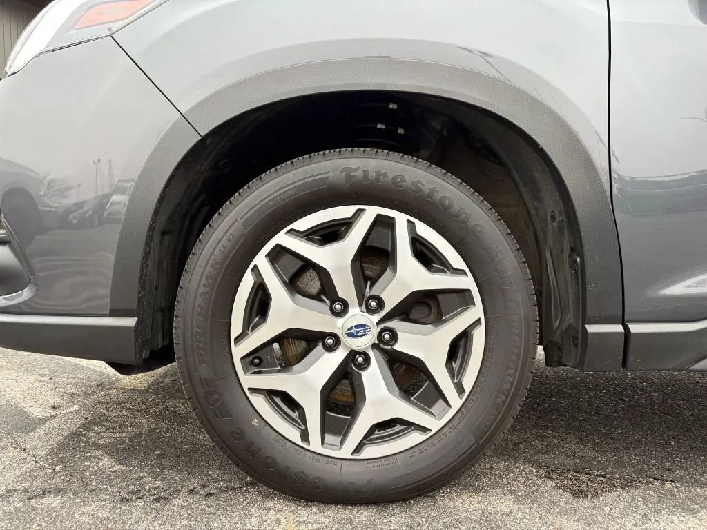 Used 2022 Subaru Forester Premium AWD/4WD image 28