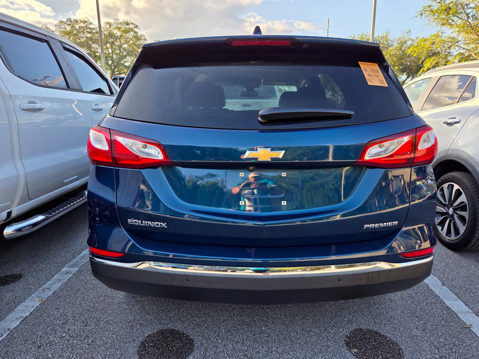 Certified 2021 Chevrolet Equinox Premier FWD image 3