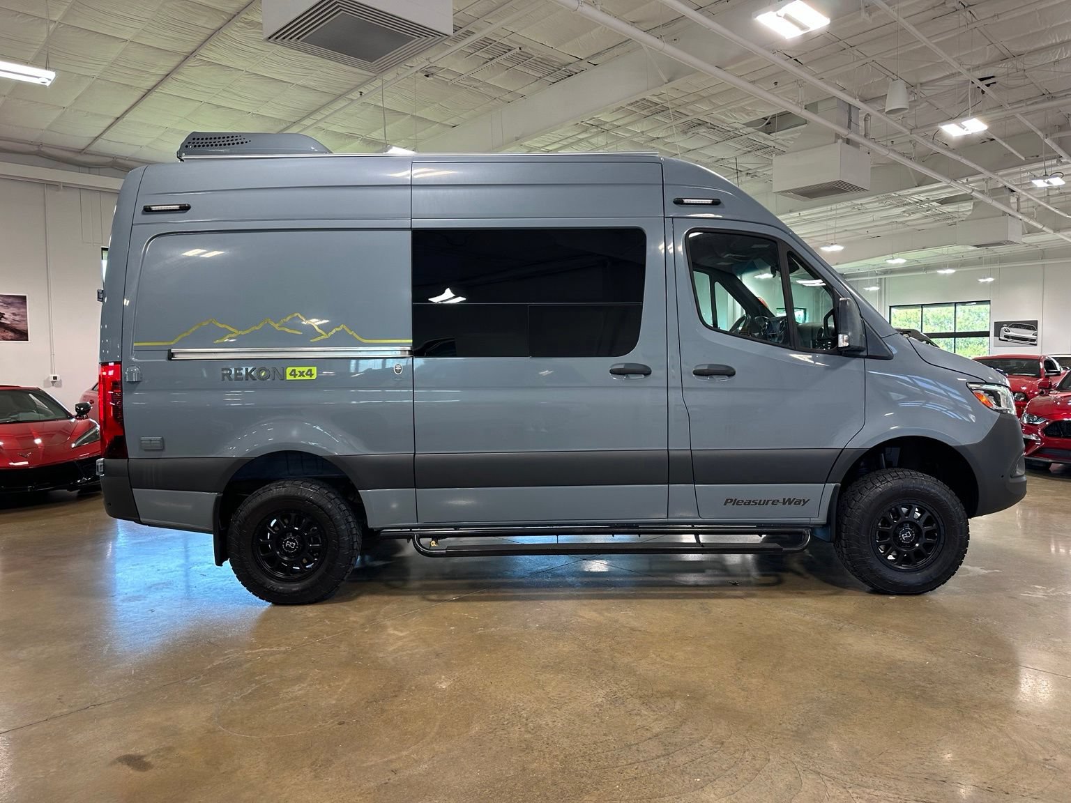 Used 2021 Mercedes-Benz Sprinter 2500 image 9