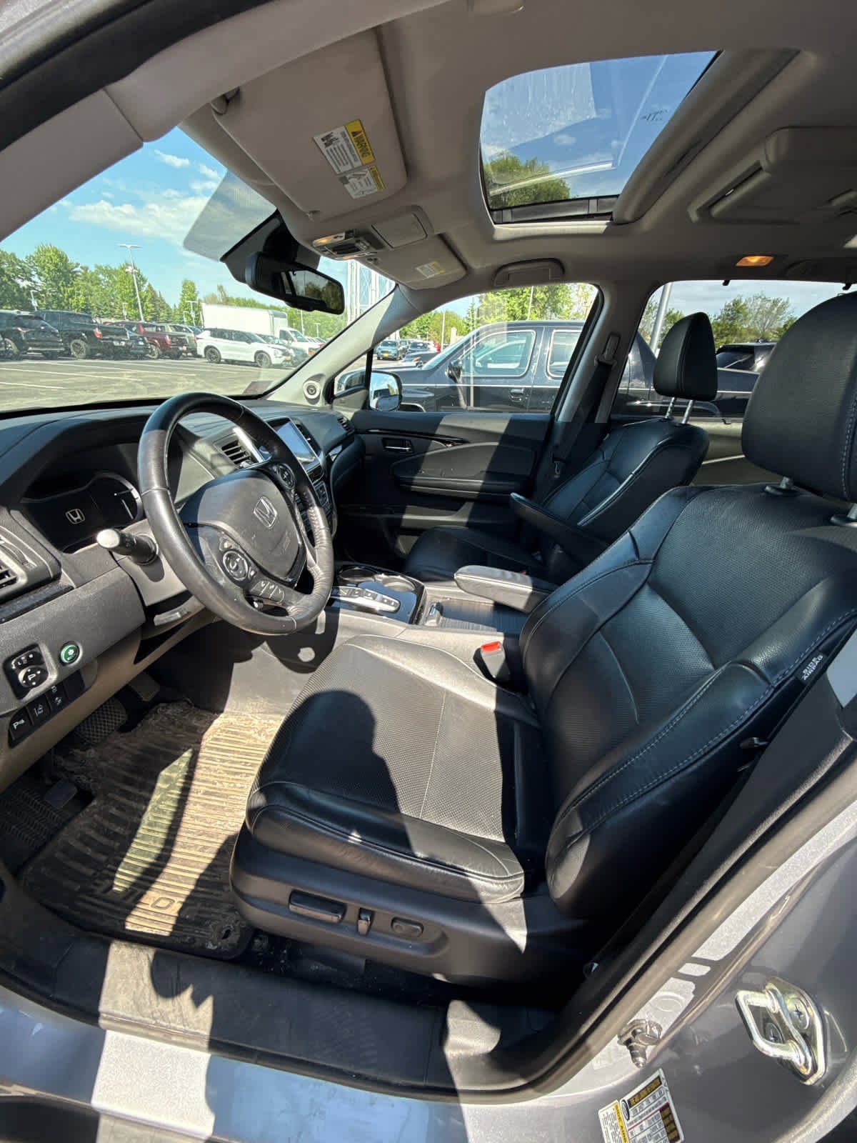Used 2016 Honda Pilot Elite image 9