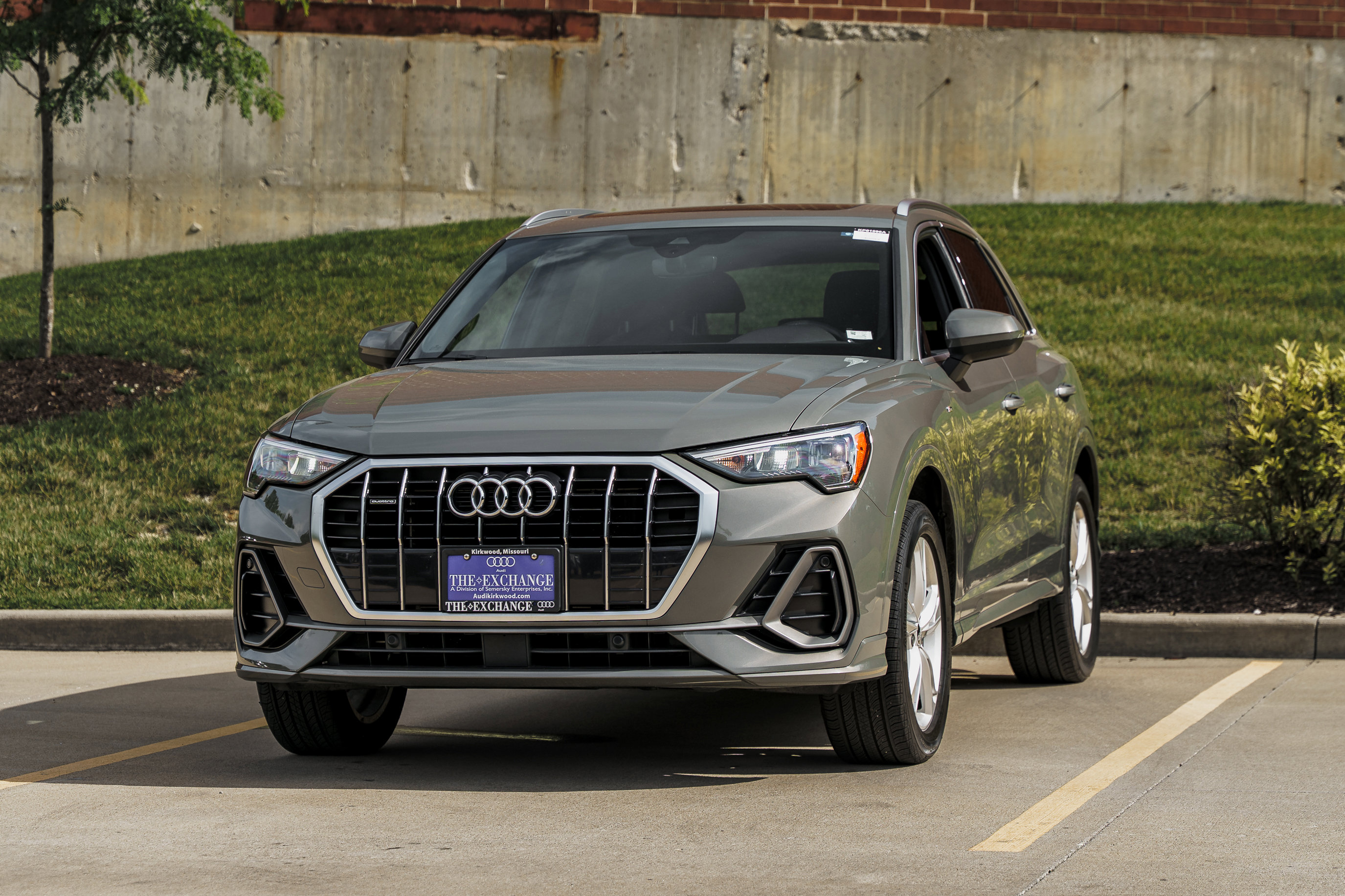 Used 2021 Audi Q3 2.0T Premium w/ Convenience Package AWD/4WD image 5