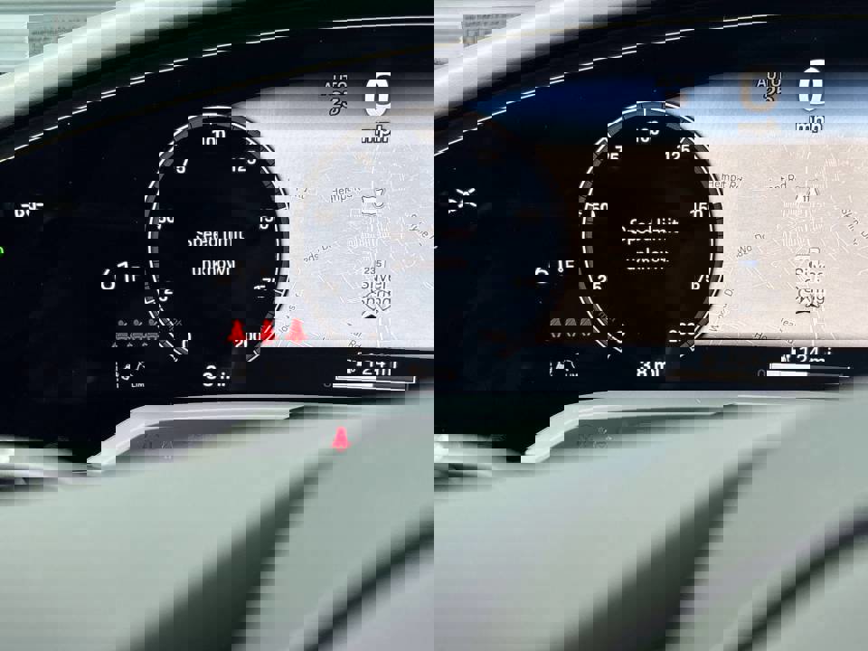 New 2025 Porsche Taycan image 16