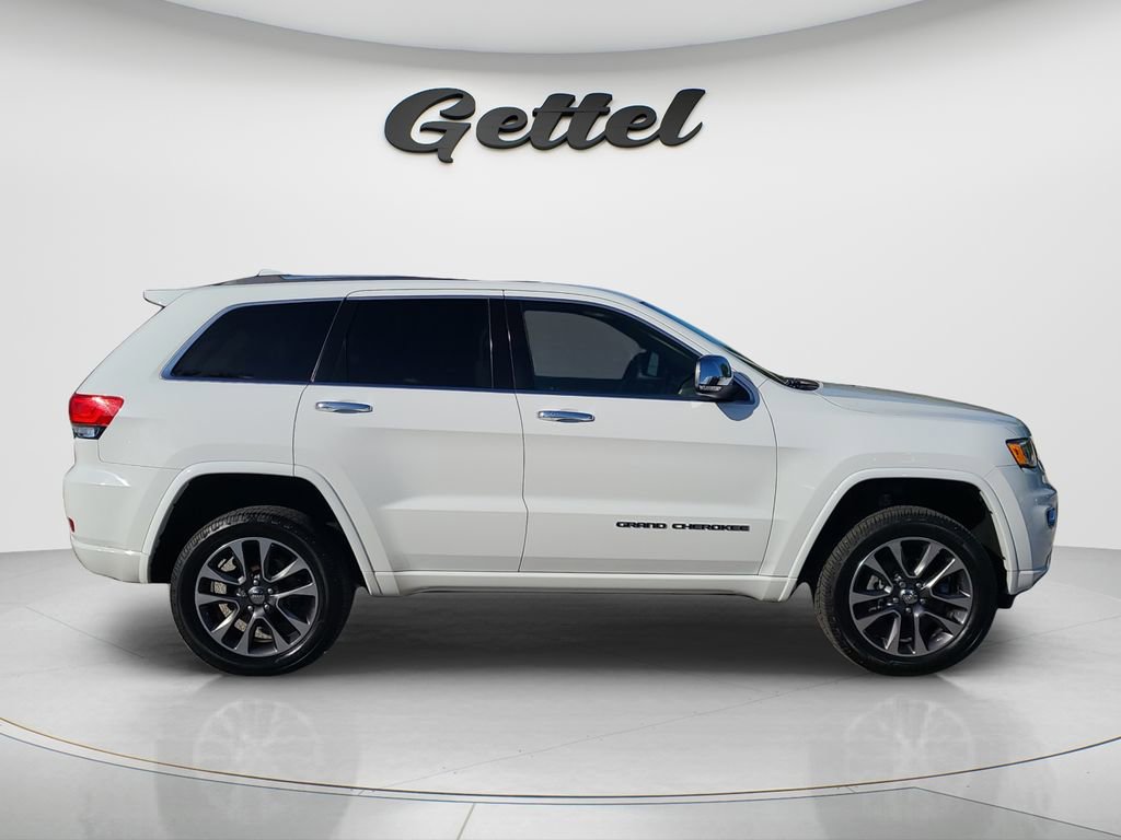 Used 2017 Jeep Grand Cherokee Overland AWD/4WD image 4