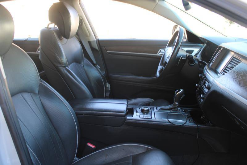 Used 2017 Genesis G80 3.8 w/ Option Group 03 RWD image 10
