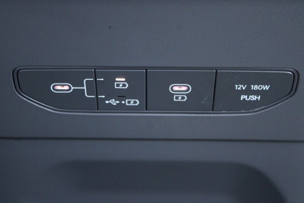 Used 2024 Kia EV9 Land AWD/4WD image 26