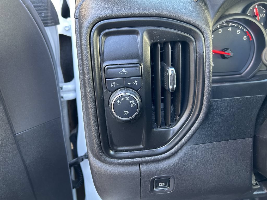 Used 2025 Chevrolet Silverado 1500 W/T RWD image 5