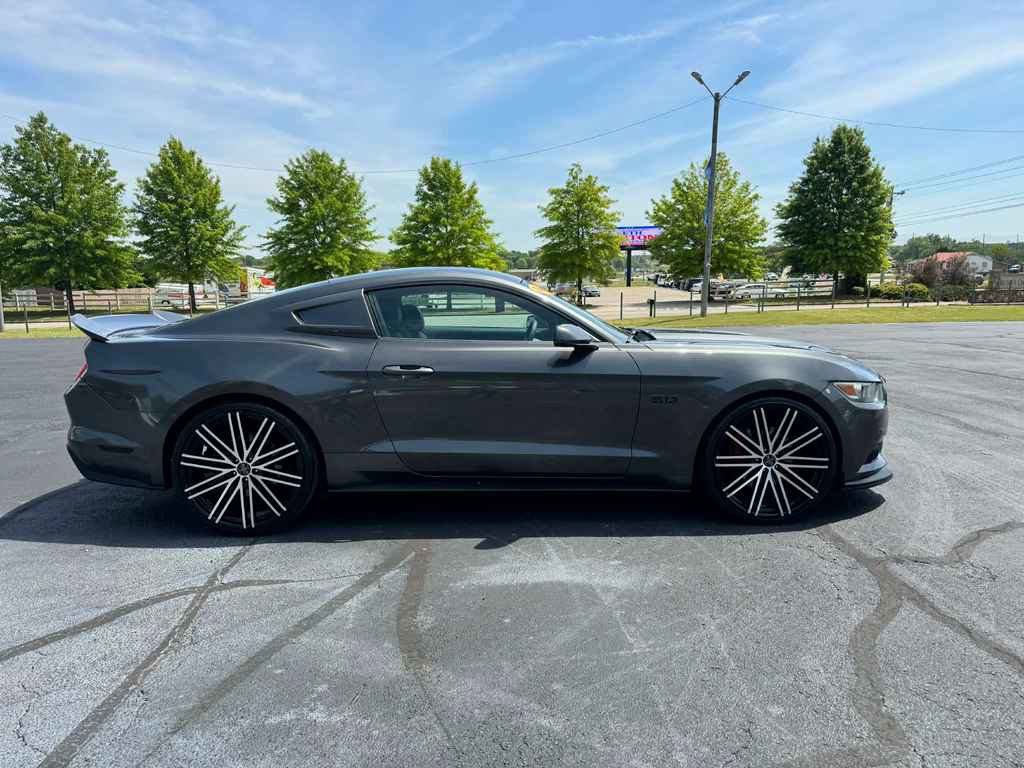 Used 2015 Ford Mustang GT Premium RWD image 4