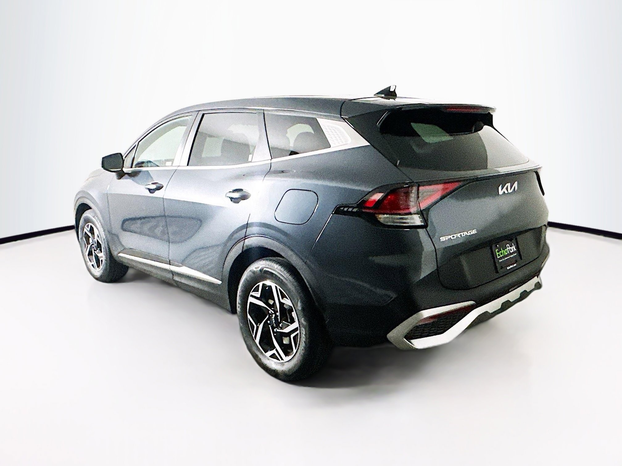 Used 2025 Kia Sportage LX image 5